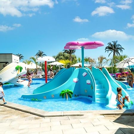 Mur Apartament Alezzi Beach Resort Navodari Bagian luar foto